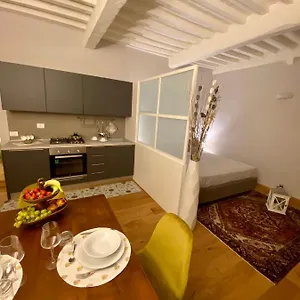 Sisters'home Italy