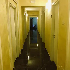 Bed & Breakfast Royal, Rome
