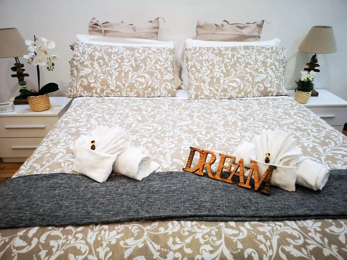 *** Bed & Breakfast Have A Nice Holiday - Luxury Rooms Italy